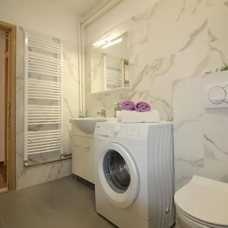 Apartment Jakomina 2 Mit Garten In Strandnaehe